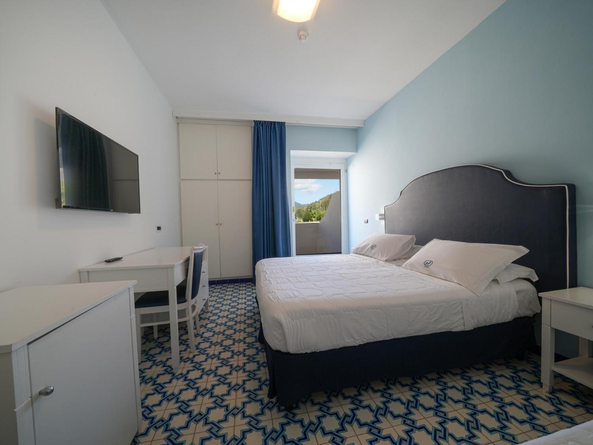 Hotel Saline Trogir Exterior foto